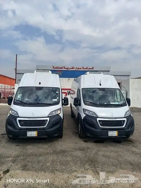 تفصيل ثلاجات للسيارات وعزل فانات وعمل صناديق التبريد 0