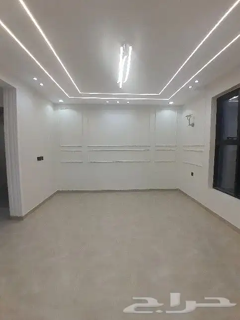 للبيع شقه دور ثاني مصعد راكب جاهز 6غرف520الف مخطط الكأس 5