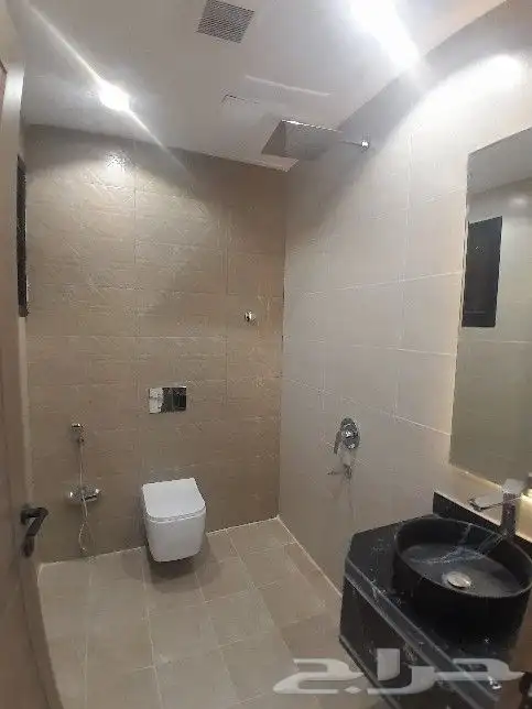 للبيع شقه دور ثاني مصعد راكب جاهز 6غرف520الف مخطط الكأس 17