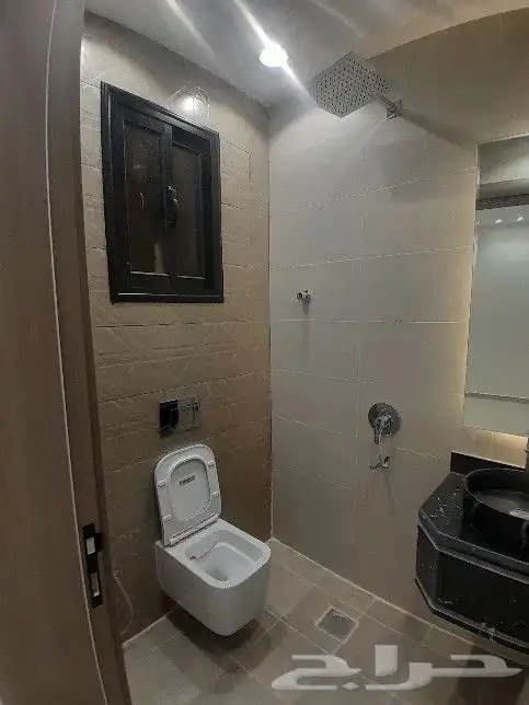 للبيع شقه دور ثاني مصعد راكب جاهز 6غرف520الف مخطط الكأس 15