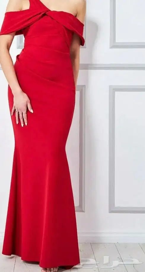 فستان احمر 1