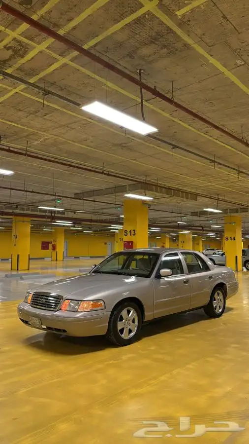 فورد كراون فكتوريا2011 3