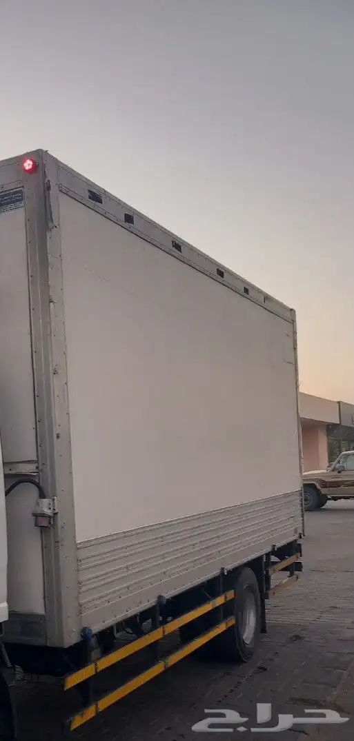 صندوق دينا ثلاجة الطول خمسة متر العرض مترين 1