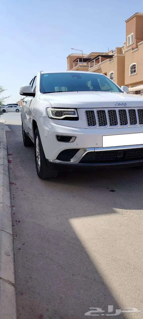 جيب جراند شروكي 2015 فل كامل 7