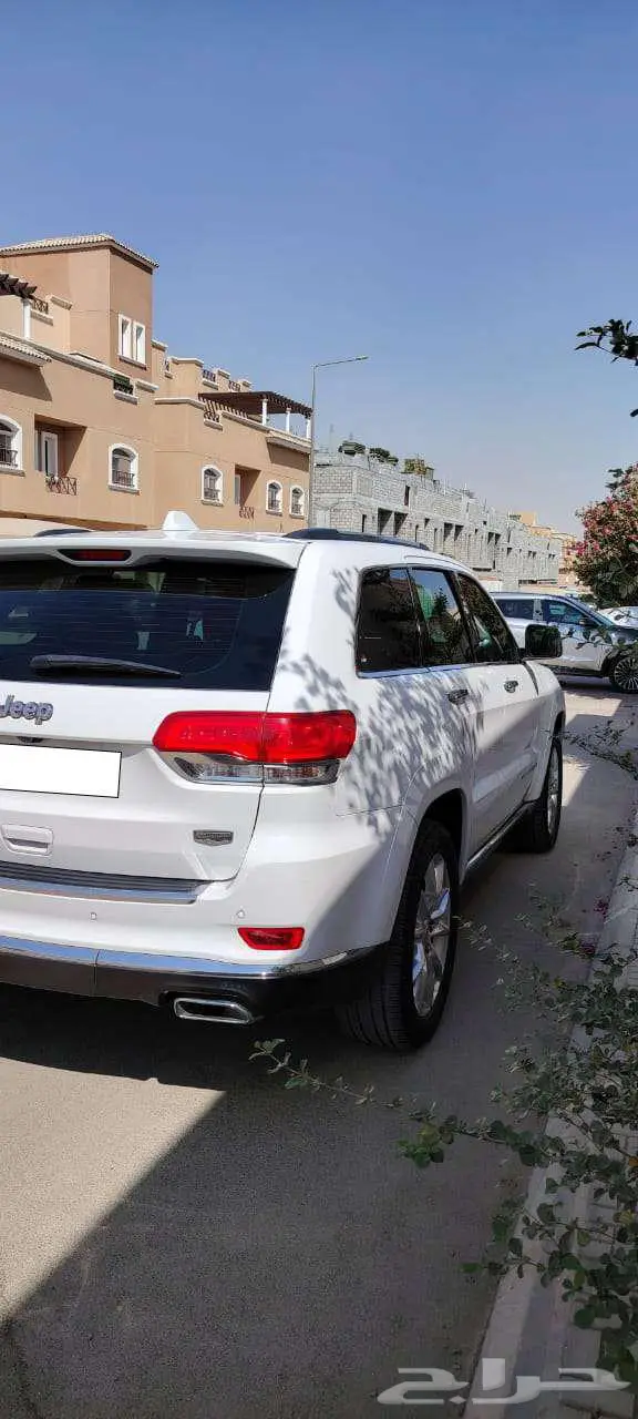 جيب جراند شروكي 2015 فل كامل 1