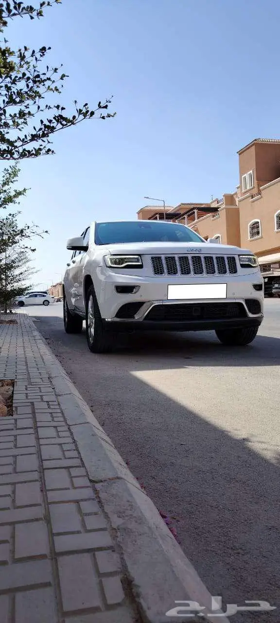 جيب جراند شروكي 2015 فل كامل 28