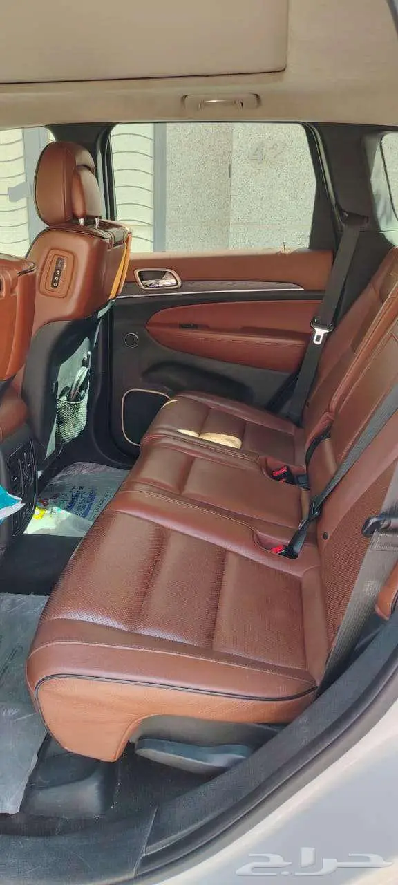 جيب جراند شروكي 2015 فل كامل 10