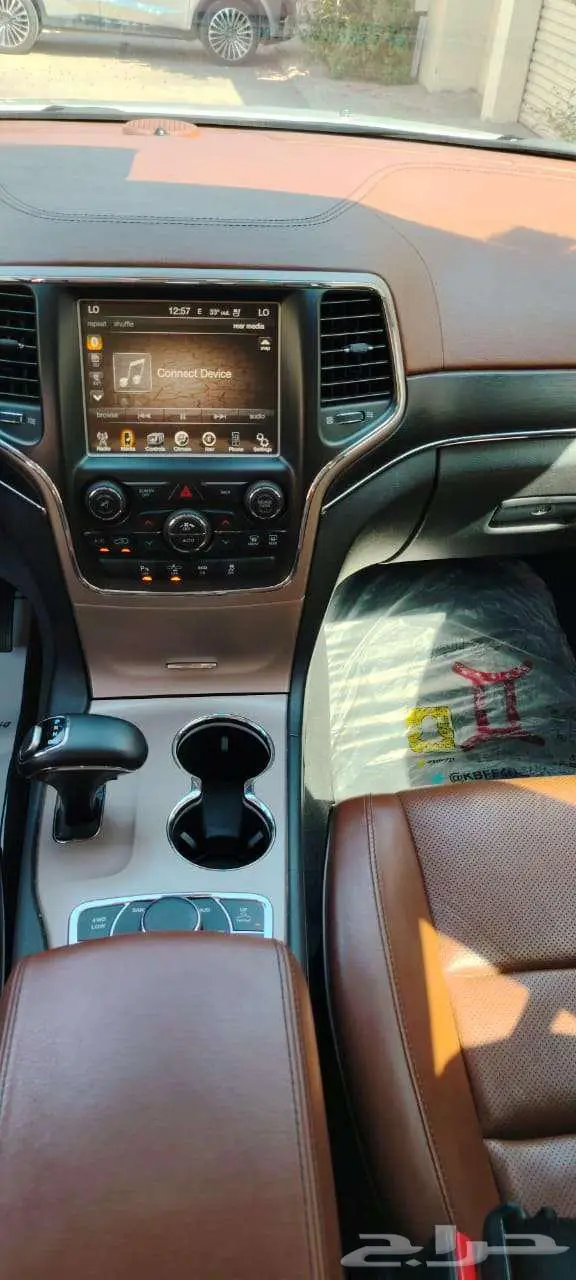 جيب جراند شروكي 2015 فل كامل 24