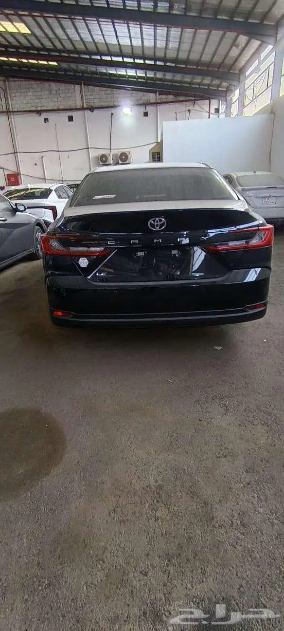 تويوتا كامري 2025 بنزين LE 4