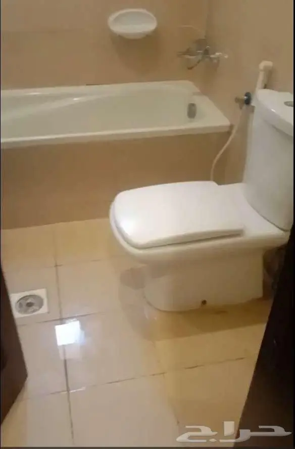 للإيجار 3غرف وصالة وحمامين 30 الف السلامة ظهير ممشى اليمامة 1