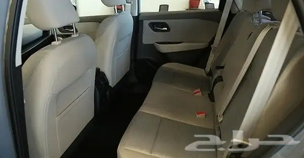 نيسان اكس تريل 2025 1