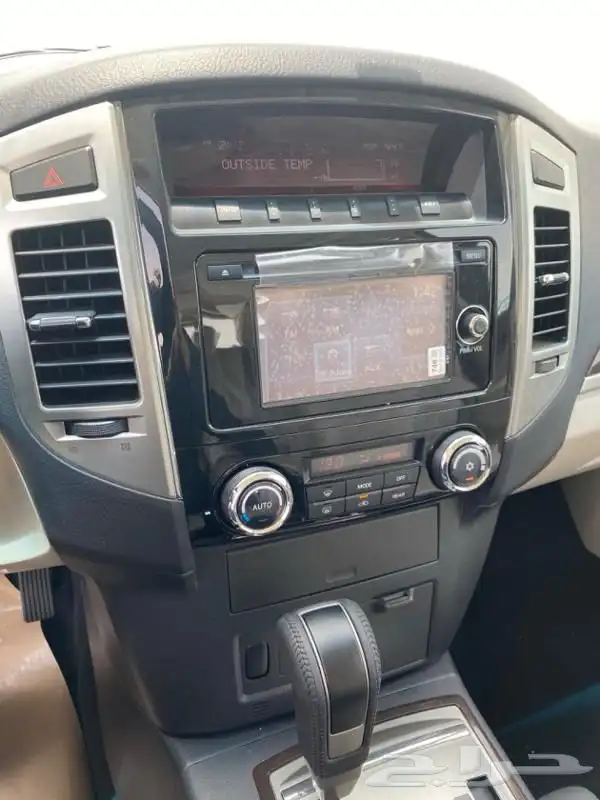 شاشة باجيرو مع الديكور 0