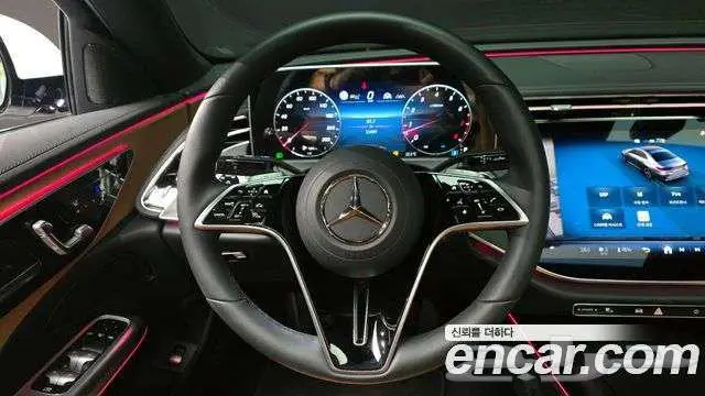 Mercedes-Benz E-Class 2024 E200 5