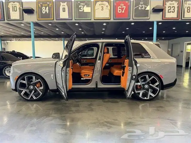 Rolls Royce Cullinan 2025 أصفار 8
