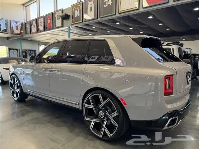 Rolls Royce Cullinan 2025 أصفار 3