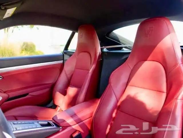 للبيع بورش 718 كايمن S موديل 2024 ممشى قليل جدا وارد كندا 17