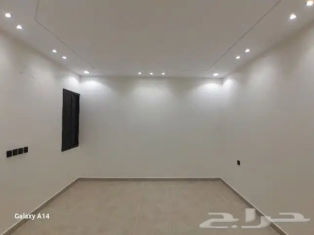 للبيع شقه دور ثاني مصعد راكب جاهز 6غرف من 500 الف حي قرطبة 15