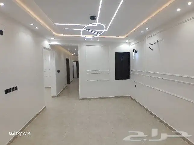 للبيع شقه دور ثاني مصعد راكب جاهز 6غرف من 500 الف حي قرطبة 10