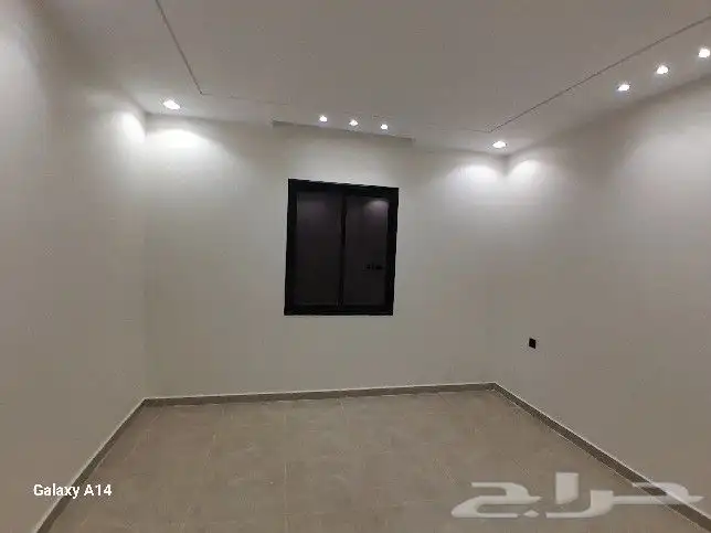 للبيع شقه دور ثاني مصعد راكب جاهز 6غرف من 500 الف حي قرطبة 13