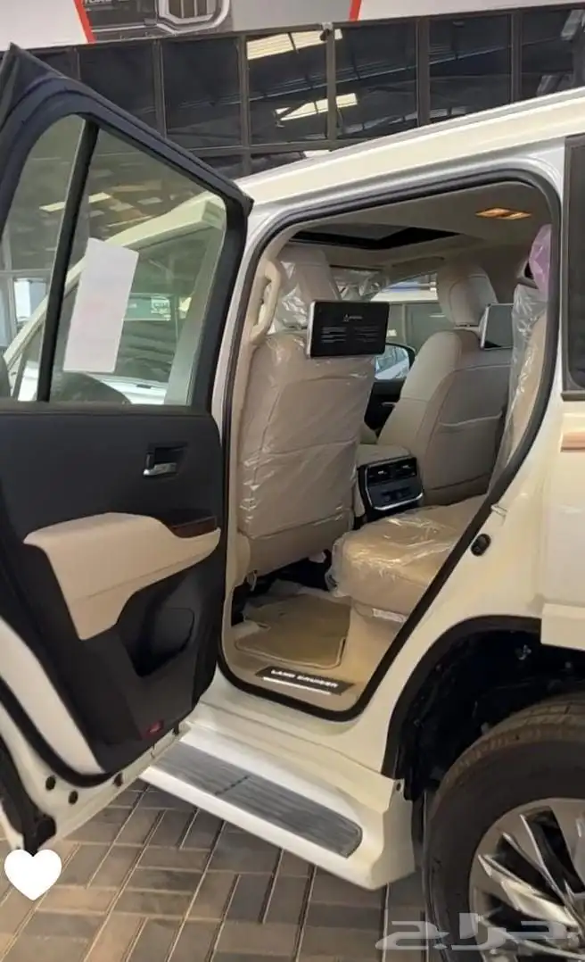 تويوتا لاندكروزرGXR فل كامل تنفس طبيعي بنزين مودل 2025 خليجي 9