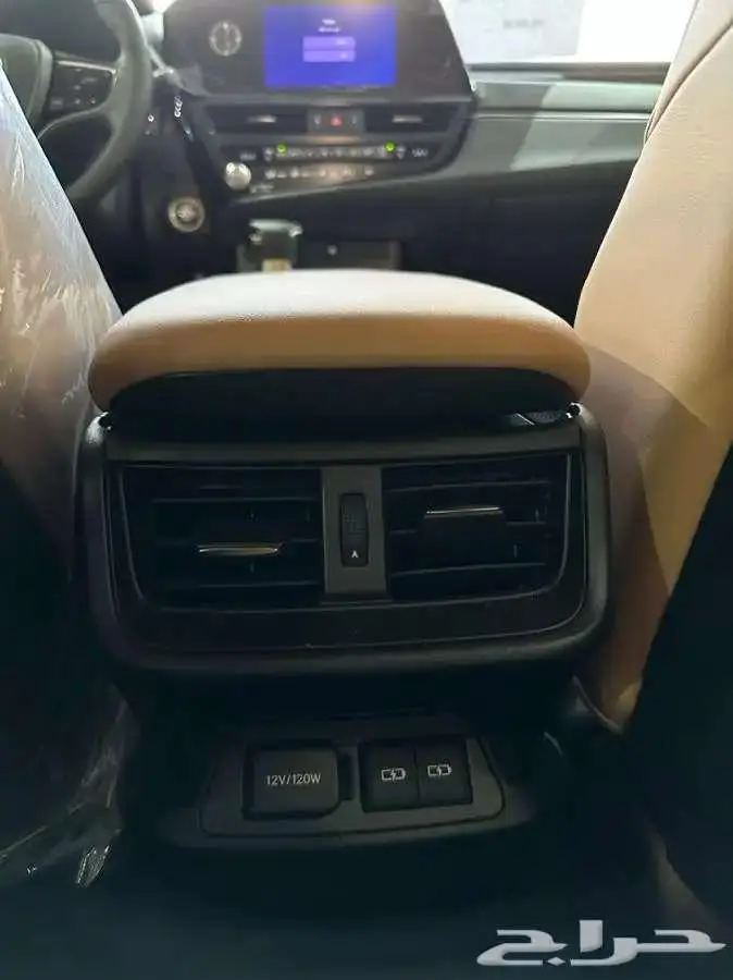 لكزس ES250 AA موديل 2025 10