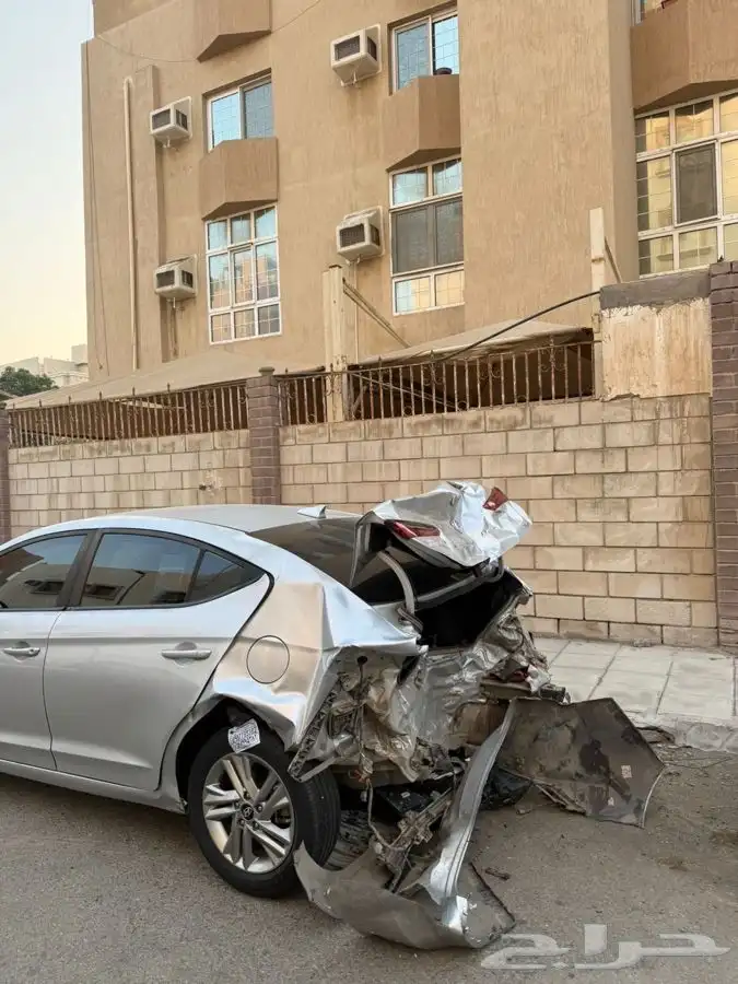 للبيع النترا مالك اول ( مصدوم ) من الخلف 5