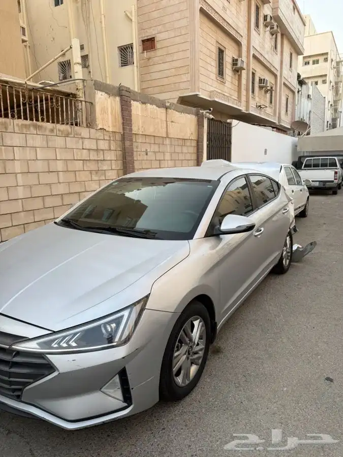 للبيع النترا مالك اول ( مصدوم ) من الخلف 3