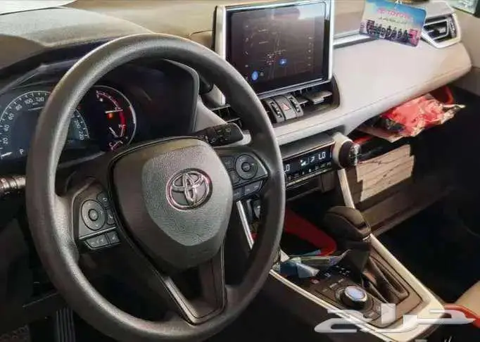 تويوتا راف فور ادفشنر 2.5 بنزين لوحات 2025 8