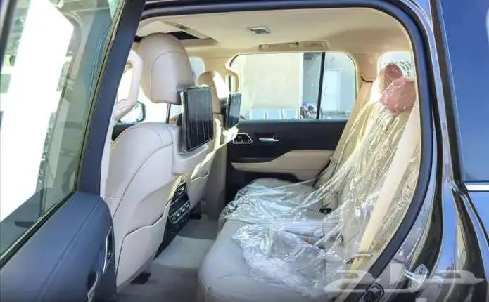 تويوتا لاند كروزر VXR بنزين رمادي كاش أقساط 2025 6