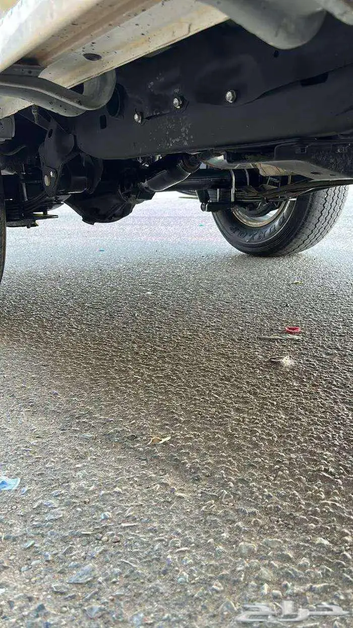 تويوتا ربع ابيض موديل 2011 18