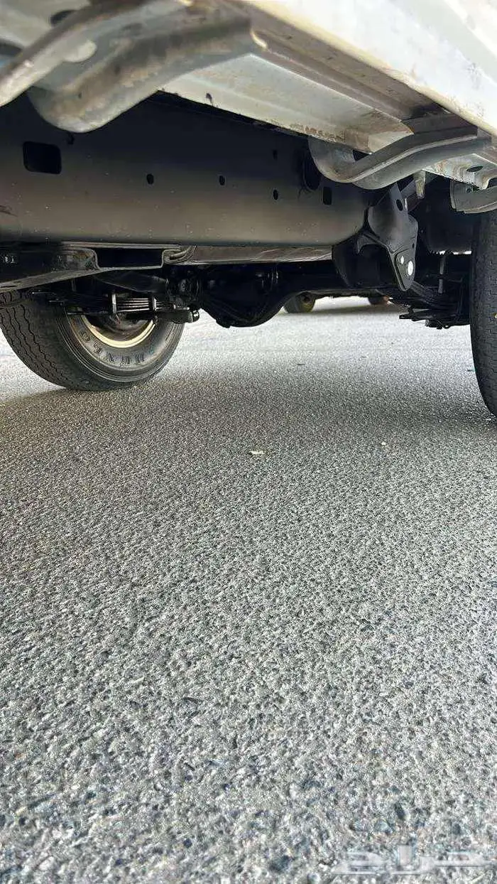 تويوتا ربع ابيض موديل 2011 19