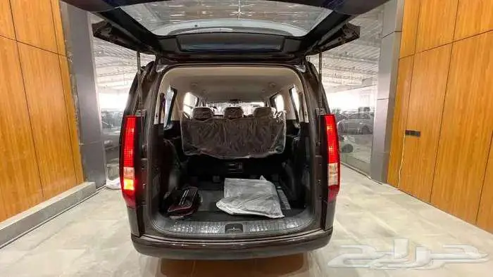 هيونداي ستاريا 9 مقاعد 2024 ديزل اوتوماتيك 3