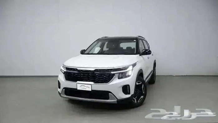 كيا سيلتوس ابيض سقف اسود GLS 2025 0