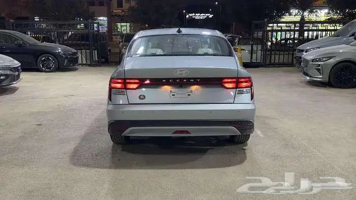 هونداي اكسنت فليت 2026 بقسط وعروض مميزة .. 10