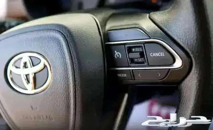 انوفا GL بنزين ابيض 2024 5