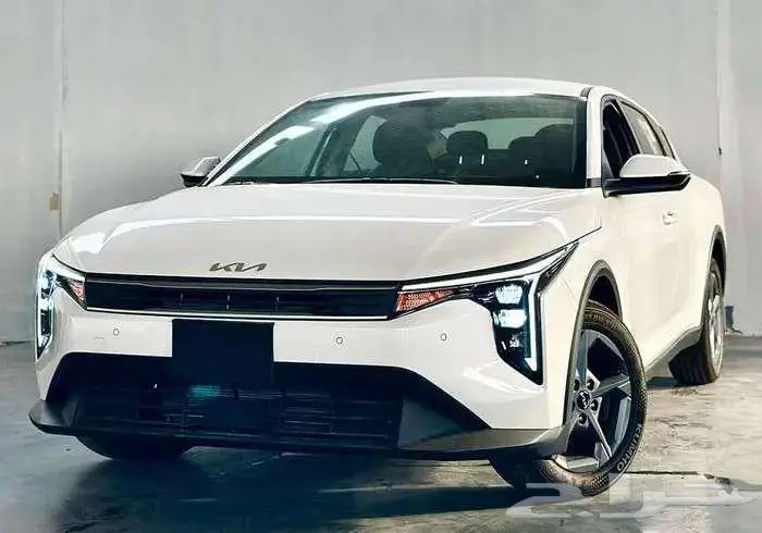 كيا K4 استاندر ونص فل بانوراما 2026 ابيض - متوفر ألوان 0