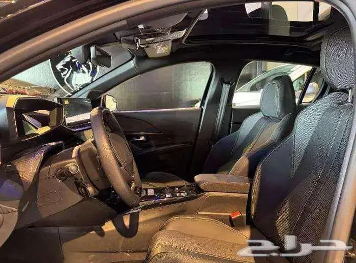 بيجو 208 موديل 2025 بسعر حصري في سفنز وخصم على باقات التظليل 3