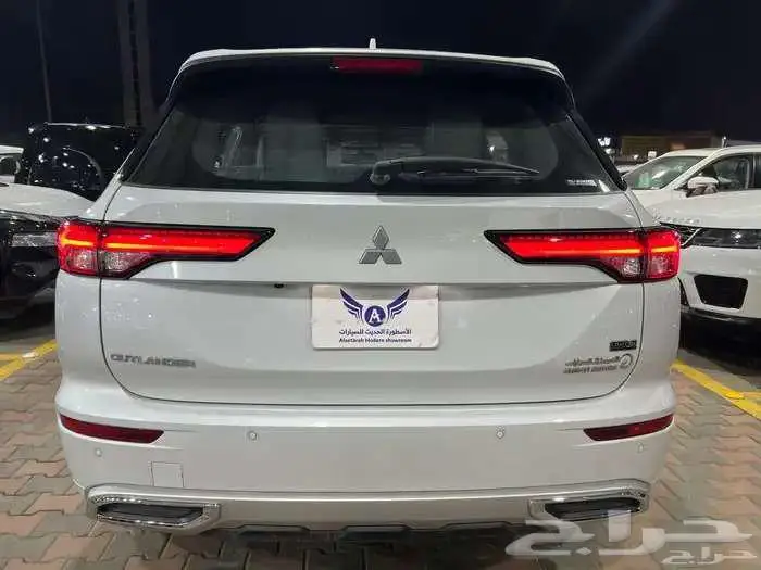 ميتسوبيشي اوتلاندر 2025 بريميوم ( كاش - تقسيط ) 7