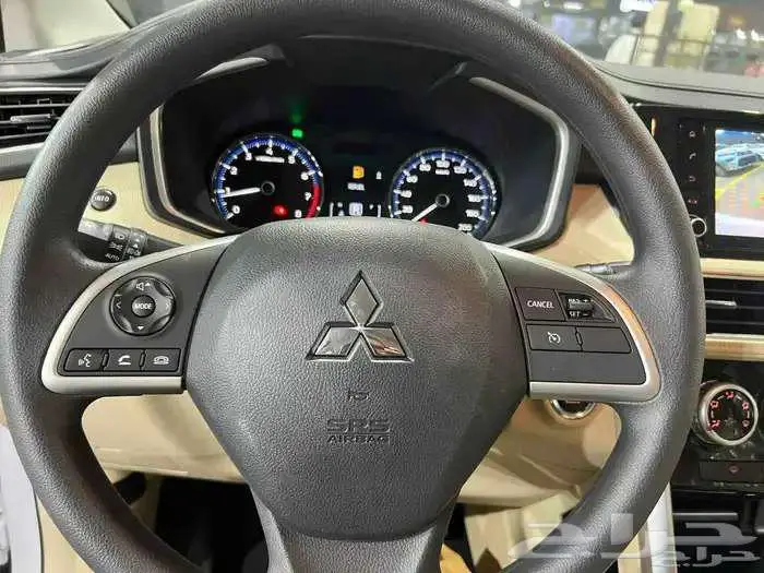 متسوبيشي اكسباندر 2025 بريميوم كاش و اقساط 6