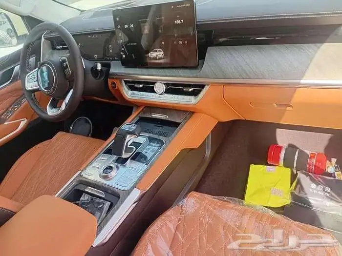 تانك 500 روك ايديشن 2026 لون دهبي 2