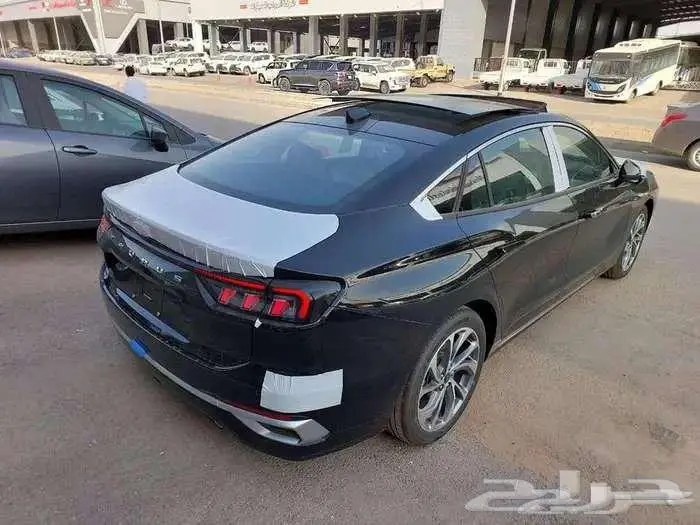 فورد تورس تيتانيوم 2026 3