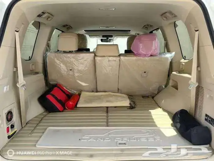 لاند كروزر GXRL4 ابيض 2023 6