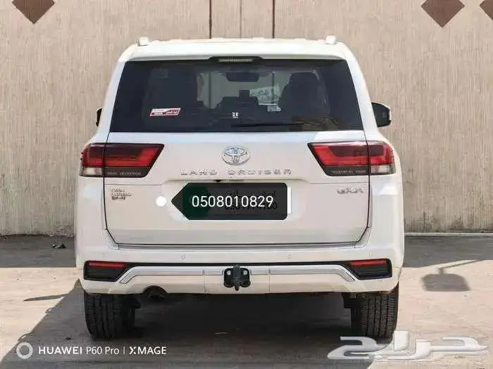 لاند كروزر GXRL4 ابيض 2023 21