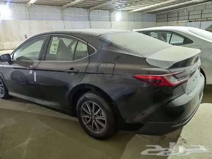 تويوتا كامريي E2025 4