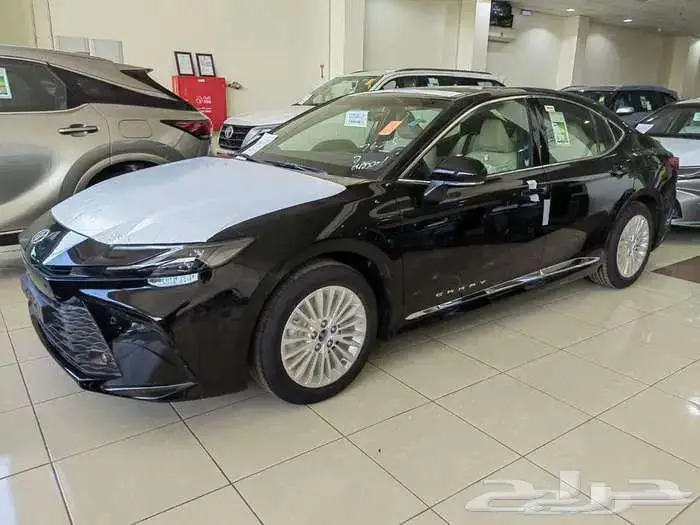 تويوتا كامري LE2025 2