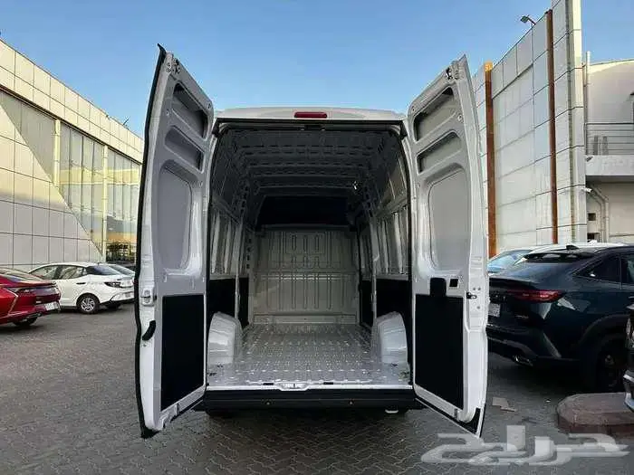 بيجو بوكسر فان بضاعة L4H3 ديزل موديل 2025 6
