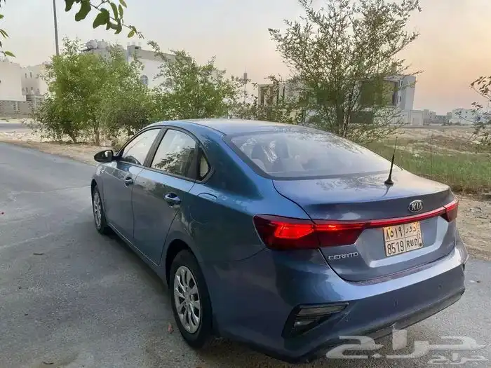 كيا سيراتو 2021 ستاندرد 7