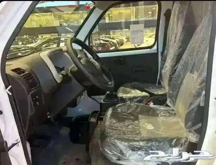 سوزوكي ايكو 2025 3