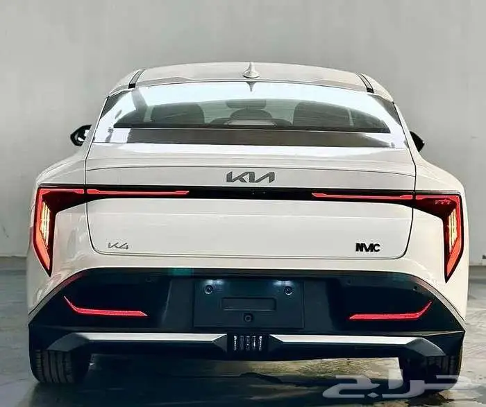 كيا K4 استاندر ونص فل بانوراما 2026 ابيض - متوفر ألوان 2