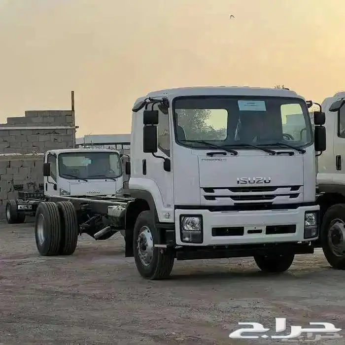 ايسوزو دينا 13 طن موديل 2025 1